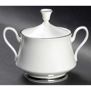 Vtg Oxford by Lenox Lexington Bone China sugar bowl with lid White Platinum Trim